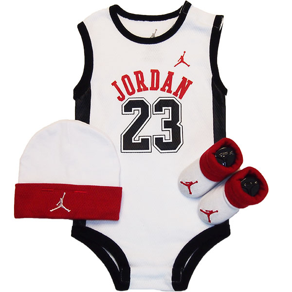 【ニコニコ銀行割引客体】【貨物輸送無料】nike ナイキ ジョーダン お坊っちゃん用 Jordan 23 飛び降りるマン 上半身背広生み出すこと祝賀会3点書き割り（White） ロンパース ソックス 取りまかなう櫂