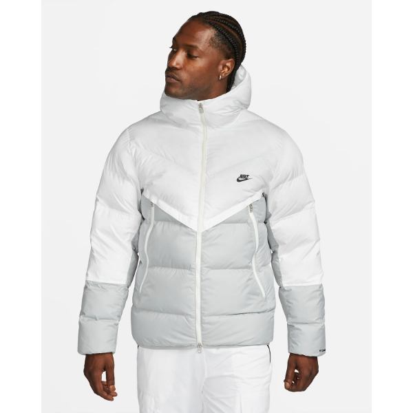 【送料無料】 メンズアウタージャケット ナイキ Nike Sportswear Storm-FIT Windrunner Men's PRIMALOFT Jacket （White/Light Smoke Grey）