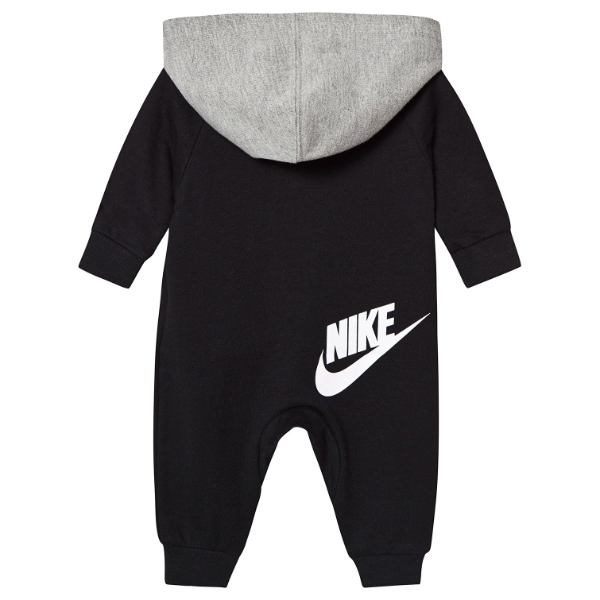 送料無料 5 割引クーポン配布中 Nike ナイキ 男の子用sportswear Big Swooshロゴフード付きカバーオール Black Heather Grey ジャンプスーツ ワンピース ロンパース パーカー 出産祝い 楽ギフ 包装選択 Butlerchimneys Com