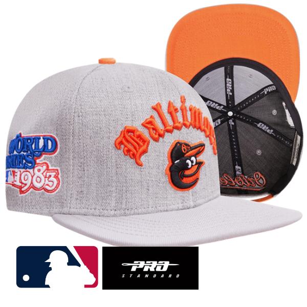 【送料無料】 MLB公式 正規品 メンズ キャップ 帽子 ハット ベースボールキャップ アジャスタブル レディース ユニセックス プロスタンダード Pro Standard ボルティモア・オリオールズ BALTIMORE ORIOLES OLD ENGLISH UNISEX 6 PANEL STRAPBACK HAT