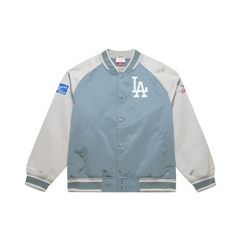 Mitchell \u0026 Ness ミッチェルアンドネス MLB メンズ 軽さ ライトウェイト スタジャン 上衣 アウター 前掛け 天使の都市・ドジャース 大谷翔平 山本由伸 佐々木朗希 Los Angeles Dodgers Thunderstorm Head Coach Lightweight Satin Jacket 【貨物輸送無料】