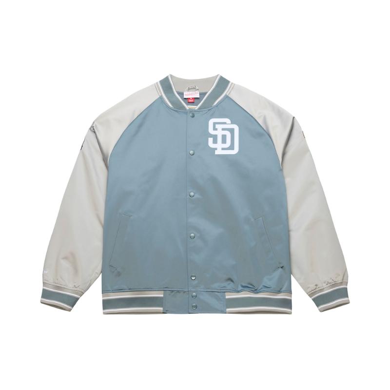 Mitchell \u0026 Ness ミッチェルアンドネス MLB メンズ 軽さ ライトウェイト スタジャン バーシティジャケット アウター 前掛け サンディエゴ・パドレス ダルビッシュ有 San Diego Padres Thunderstorm Head Coach Lightweight Satin Full-Snap Jacket 【貨物輸送無料】