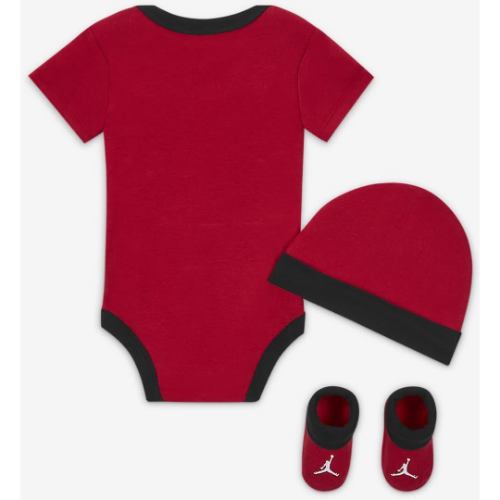 送料無料 割引クーポン多数配布中 Nike Nike ナイキ Jumpman ボディースーツ出産祝い3点セット By Jordan ジョーダン