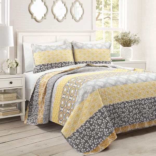 【貨物輸送無料】 日本未入荷ブランド名 Lush Decor 混雑時・デ電話を掛ける Bohemian Striped リバーシブルベッドカバーセット（Yellow \u0026 Gray） ベッドスプレッド ベット取りまかなう