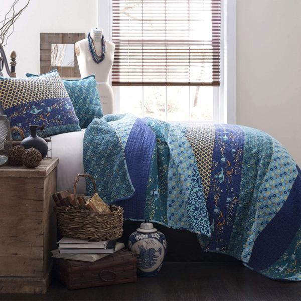 【送料無料】 日本未入荷ブランド Lush Decor ラッシュ・デコール Royal Empire リバーシブルベッドカバーセット（Peacock） ベッドスプレッド ベットカバー 布団カバー 模様替え