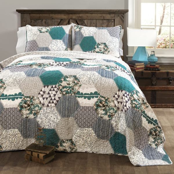 【貨物輸送無料】 日本未入荷ブランド名 Lush Decor 混雑時・デ電話を掛ける Briley Hexagon Patchwork Neutral リバーシブルベッドカバーセット（Turquoise） ベッドスプレッド