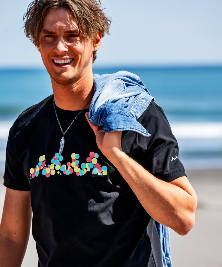 【RoyalFlash】muta MARINE/ムータ マリン/別注 CONFETTI WAVE TEE メンズ レディース 半袖 Tシャツ カットソー 限定 ウェーブロゴ 波 ラグスポ リラックスフィット 正規取扱店｜US ONLINE 店