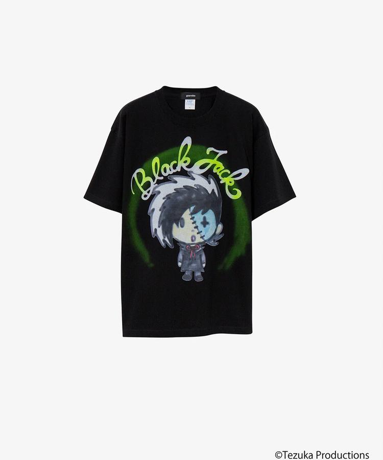 【RoyalFlash】guernika/ゲルニカ/Thumb Doll Spray Tshirt/ブラックジャック Tシャツ スプレープリント ハンドペイント 手塚治虫 コラボ 半袖 カットソー ブラック 黒 メンズ レディース ユニセックス 国内正規品｜US ONLINE 店