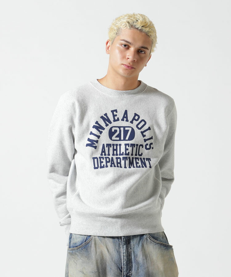 champion リバースウィーブ　Michigan スウェット　ネイビー Champion リバースウィーブ(R) クルーネックスウェットシャツ
