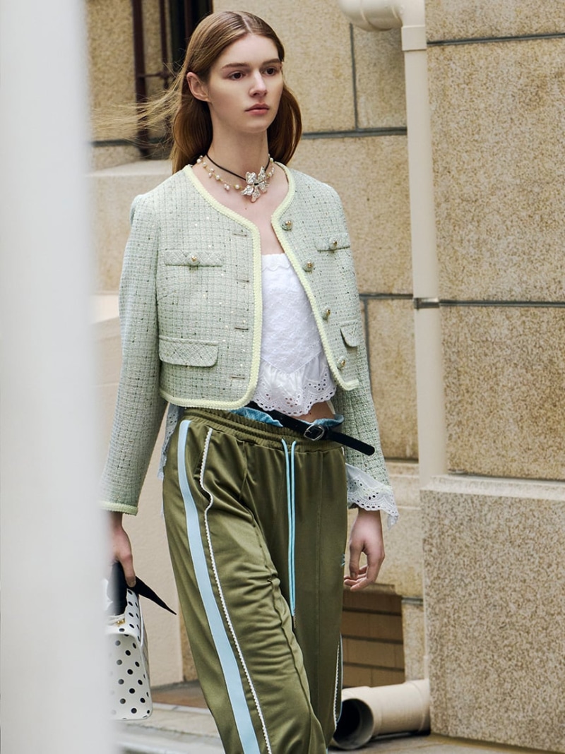 【UV撥ね除ける】カップインレースベアトップス LILY BROWN リリー赤銅色 トップス カットソー・ティーシャツ 白いこと 黒いこと 赤銅色【貨物輸送無料】[ Fashion] Tシャツ・カットソー-レディースファッション