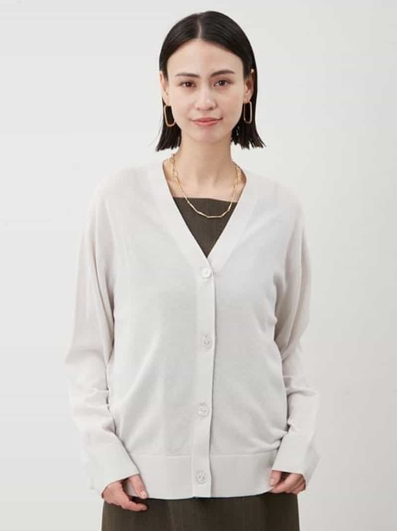 楽天市場】【SALE／50%OFF】アップリケデザイン金釦Vネック