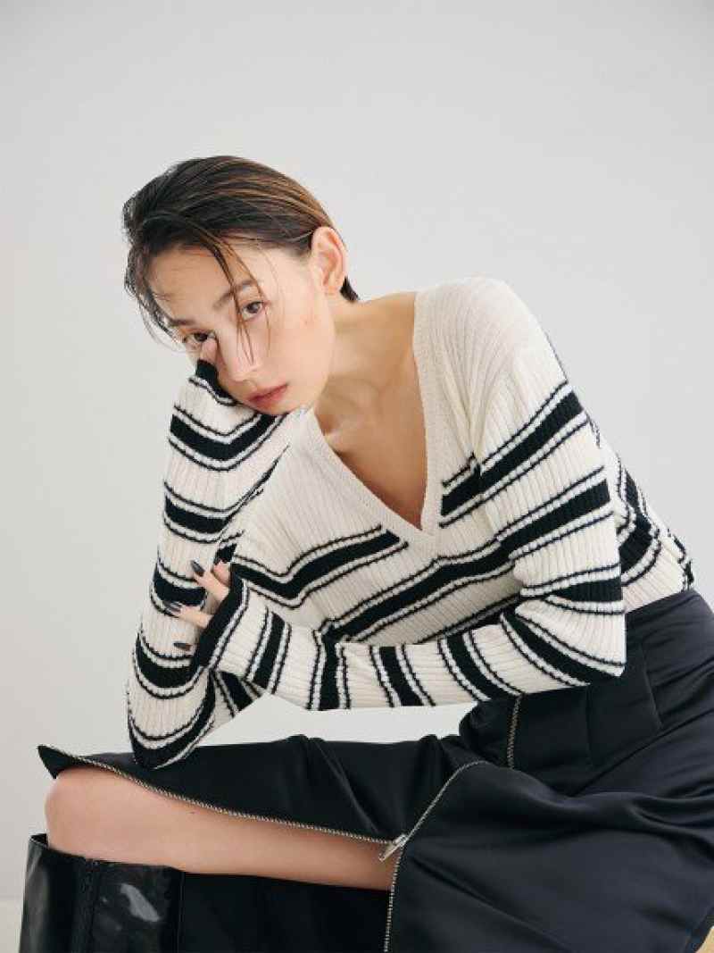 ボーダーラメニットプルオーバー Styling スタイリング トップス ニット ホワイト ブラック[Rakuten Fashion] トップス |  earnesthomeco.com