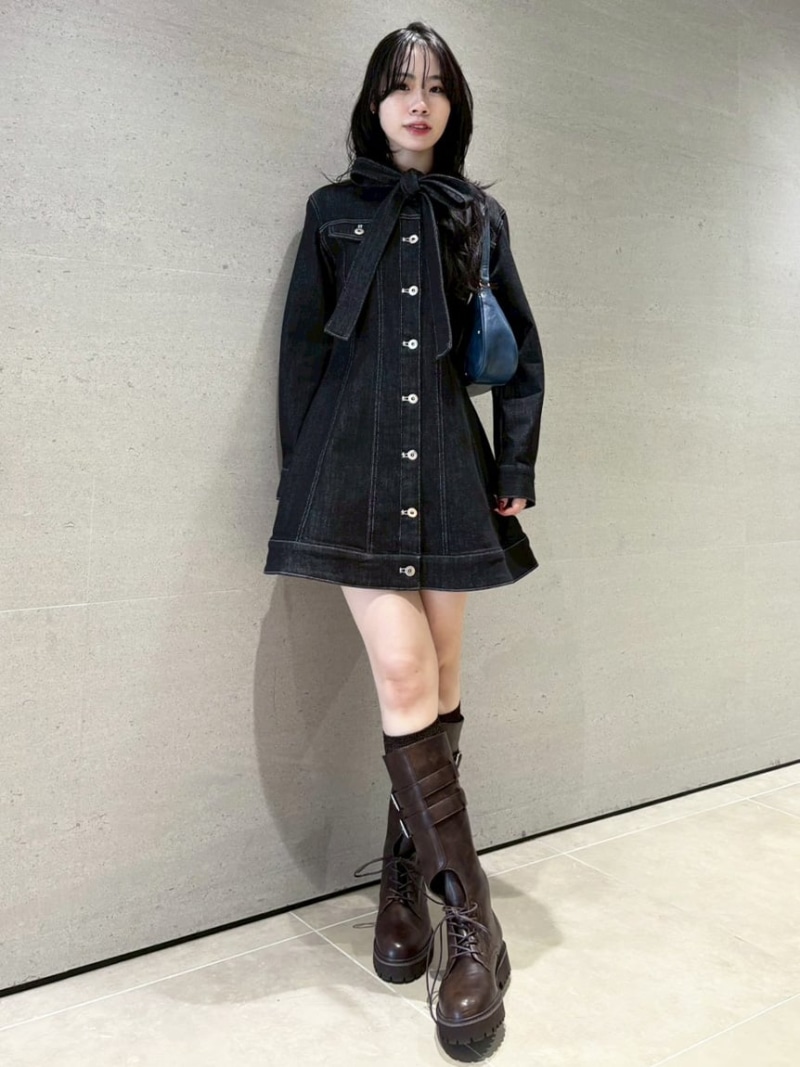 ボウタイデニムミニワンピース LILY BROWN リリー赤銅色 衣装・お召しもの 衣装 赤銅色 黒いこと【貨物輸送無料】[ Fashion] ワンピース-レディースファッション