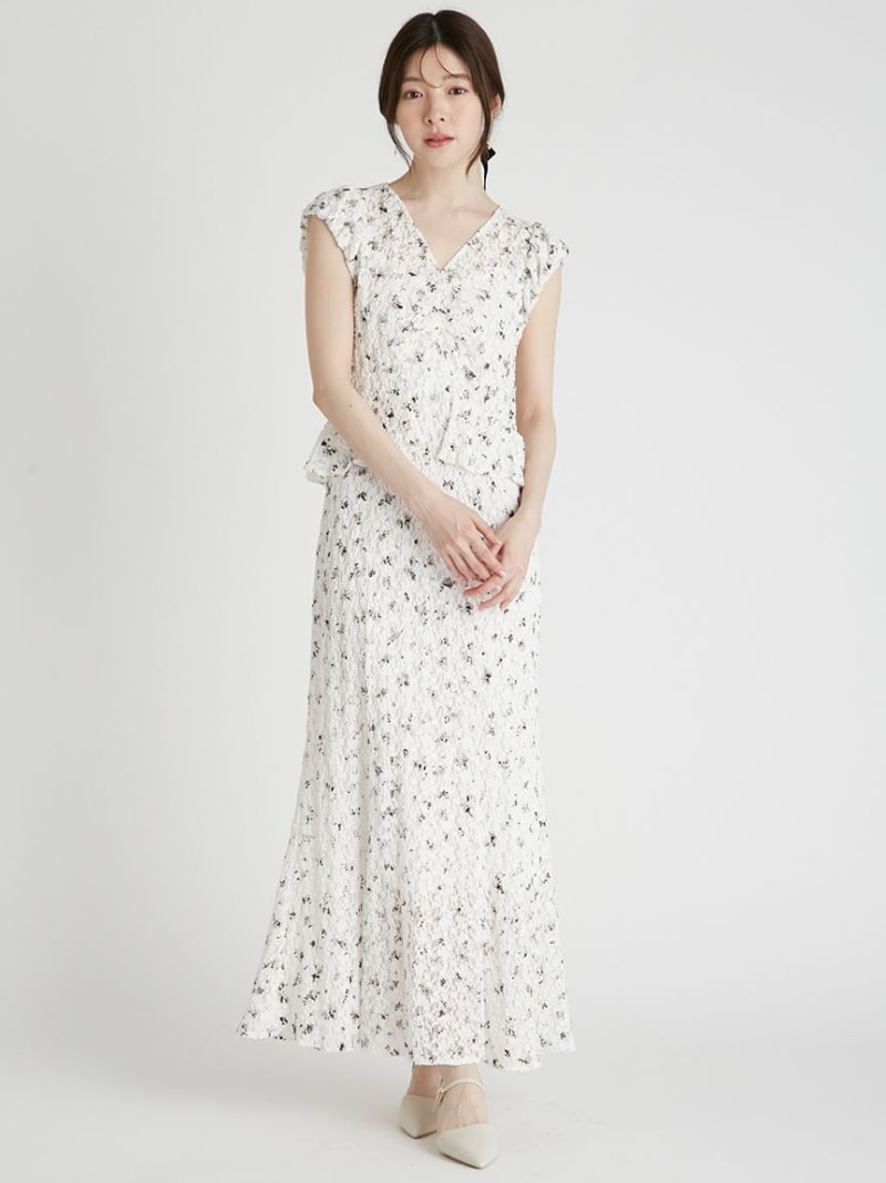 楽天市場】【SALE／50%OFF】フリルシャーリングタイトワンピース