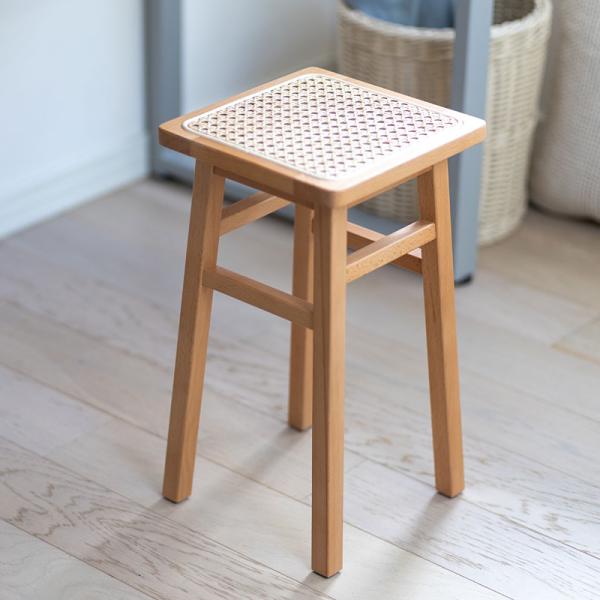 【先着クーポン配布中】 スツール 椅子 腰掛け シンプル アジアン ナチュラル カントリー ラタン 完成品 すぐに使える 組み立て不要 25cm 正方形 天然木製 ビーチ｜【うさぎ屋】 インテリア＆ＤＩＹ 9,135円