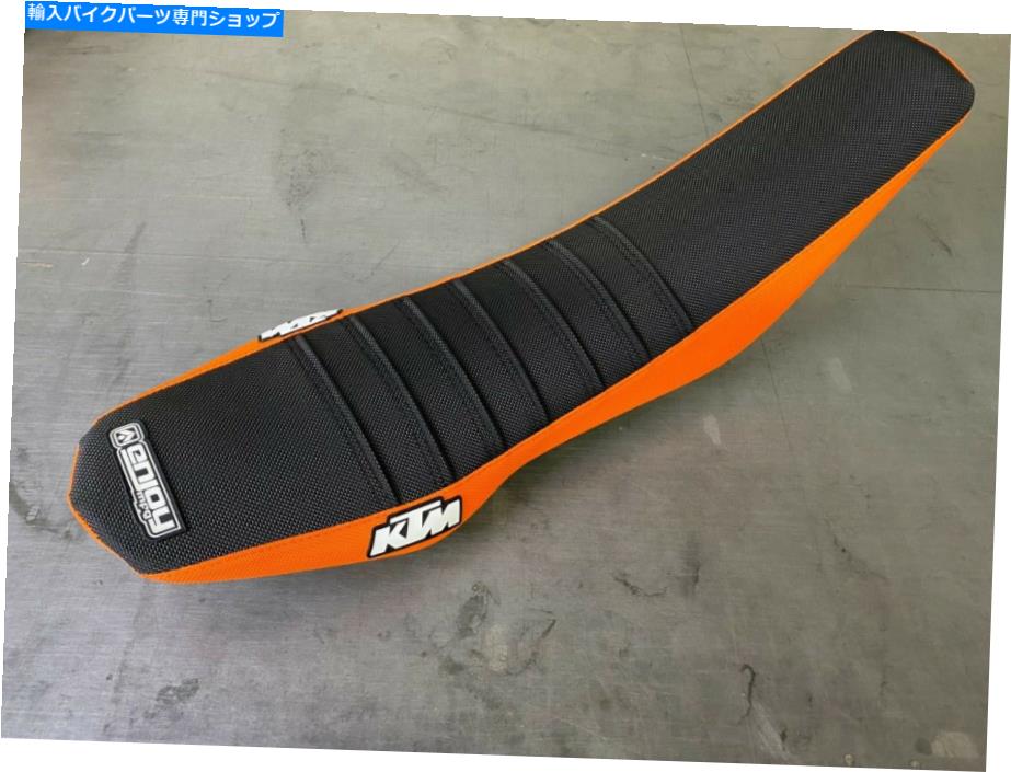 シート KTM 690エンドロシートカバー2012-2018オレンジサイドW /ブラックプリーツトップ＃235 Ktm 690 Enduro Seat Cover 2012-2018 ORANGE SIDES w/ BLACK PLEATED TOP #235【並行輸入品】 33,353円