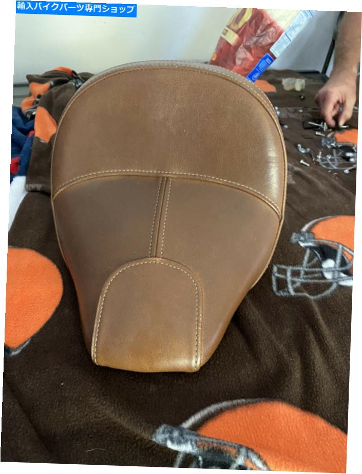 シート インドのオートバイスカウトシートブラウン Indian Motorcycle Scout Seat Brown【並行輸入品】