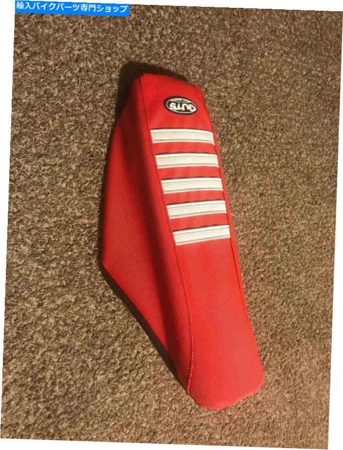 シート 2004-2012ホンダCRF 70 GUTSレーシングの高い座席フォーム＆リブカバーレッド 2004-2012 Honda CRF 70 Guts Racing Tall Seat Foam & Ribbed Cover Red【並行輸入品】