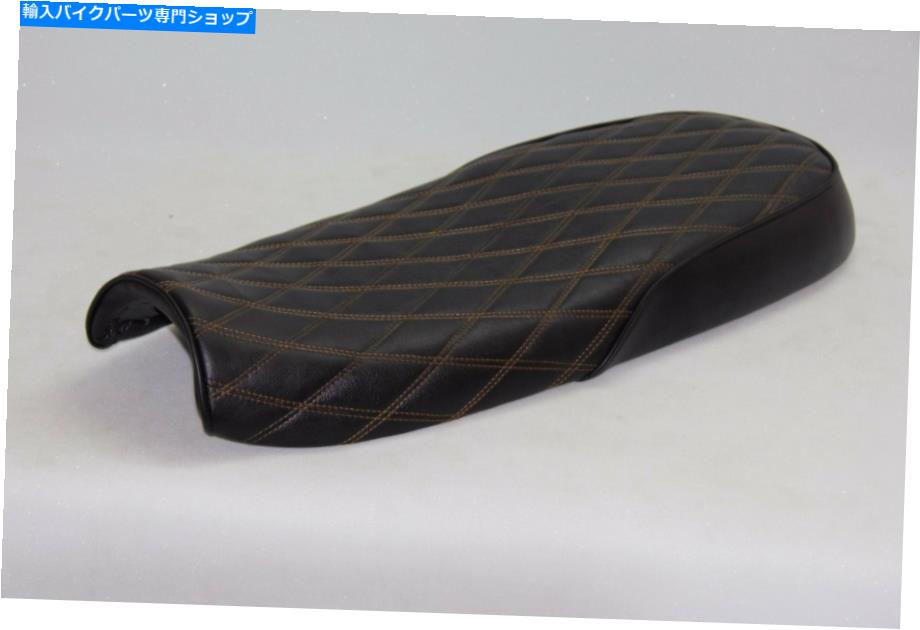 シート Triumph Bonneville T100 Thruxton Scrambler SE 2001-2016ロープロフィールシート：8L1127 Triumph Bonneville T100 Thruxton Scrambler SE 2001-2016 low profile seat: 8L1127【並行輸入品】