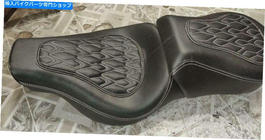 シート 弾丸ライダーとピリオンシートのためのロイヤルエンフィールドスーパーロースタイル2シートブラック Royal Enfield Super Low Style 2 Seat Black For Bullet Rider and Pillion Seat【並行輸入品】