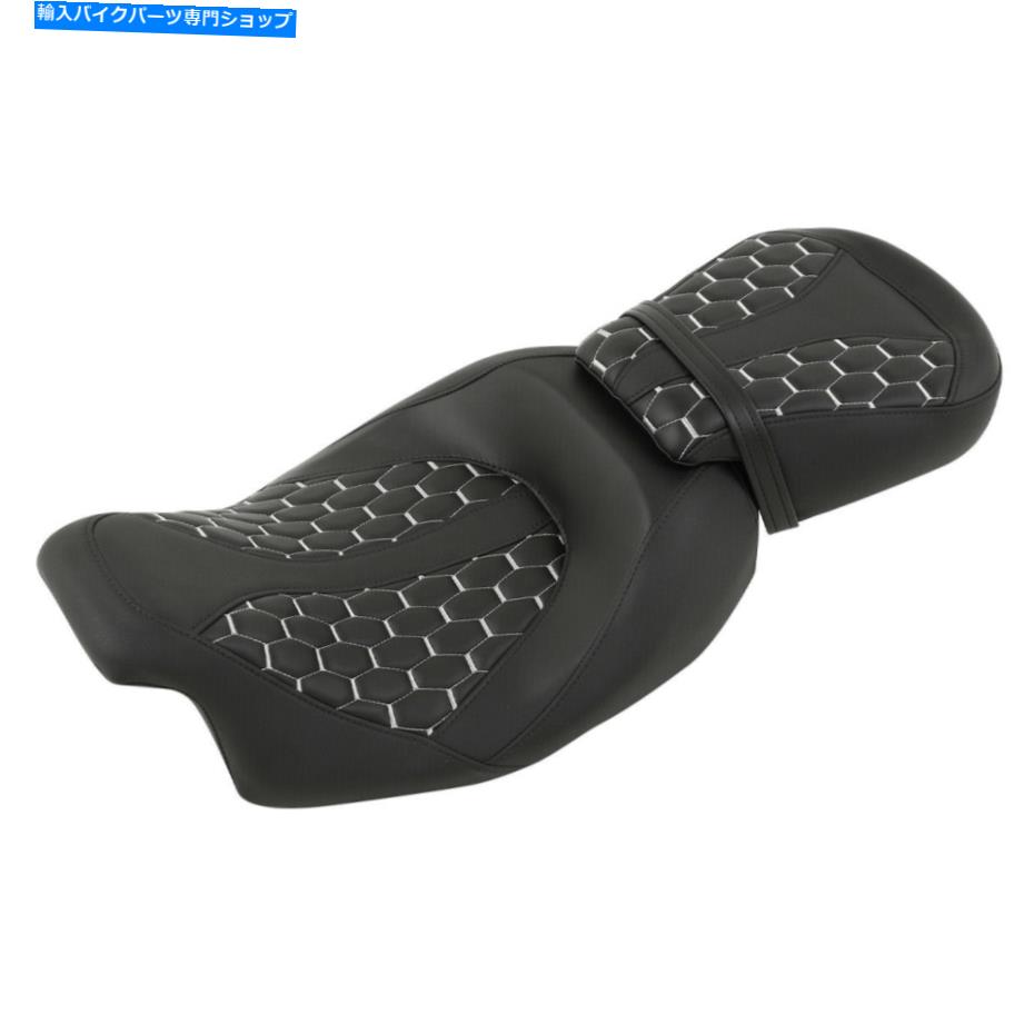 シート ブラックフロントドライバーの助手席フィットハーレーツーリングロードキンググライド09-20 Black Front Driver Passenger Seat Fit For Harley Touring Road King Glide 09-20【並行輸入品】