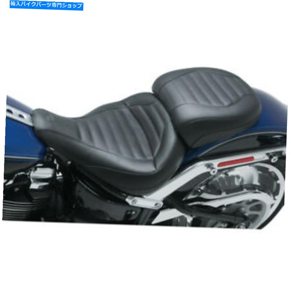 シート マスタングソロツーリングシート - タックアンドロール - FLFB（ブラック）75832 Mustang Solo Touring Seat - Tuck and Roll - FLFB (Black) 75832【並行輸入品】