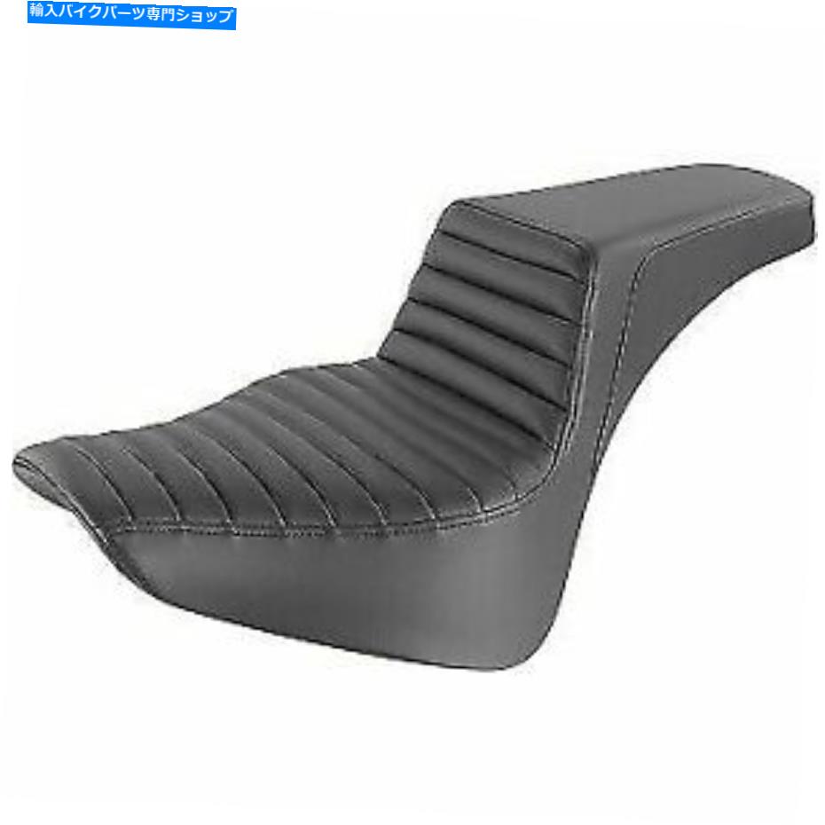 シート FLDE / FLHC / FLSL 0802-1398のためのサドルメンジェルコアブラックタックとロールステップアップシート0802-1398 Saddlemen GelCore Black Tuck and Roll Step-Up Seat for FLDE/FLHC/FLSL 0802-1398【並行輸入品】
