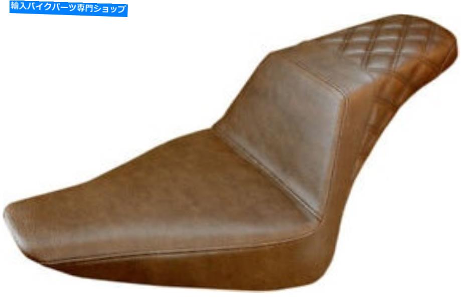 シート サドルメンシートステップ2ハーレーダビッドソンFLS 812-26-173BR Saddlemen Seat Step 2 Up Lattice Brown For Harley Davidson FLS 812-26-173BR【並行輸入品】