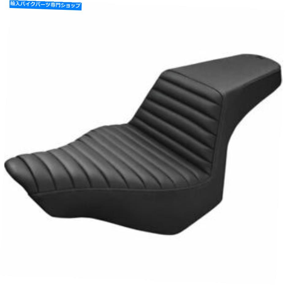 シート Saddlemen Tuck N Roll Step-op 2013-17ハーレーソフテイルブレイクアウトFXSB Saddlemen Tuck N Roll Step-Up Seat for 2013-17 Harley Softail Breakout FXSB【並行輸入品】
