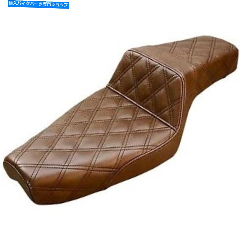 シート Saddlemen Brownステップアップ2アップオートバイシートインドスカウトボバー18アップ Saddlemen Brown Step Up 2-Up Motorcycle Seat Indian Scout Bobber 18-Up【並行輸入品】