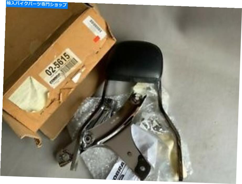 シーシーバー コブラショートサイリットバーW /パッド - 02-5615 Cobra Short Sissy Bar w/Pad - 02-5615【並行輸入品】