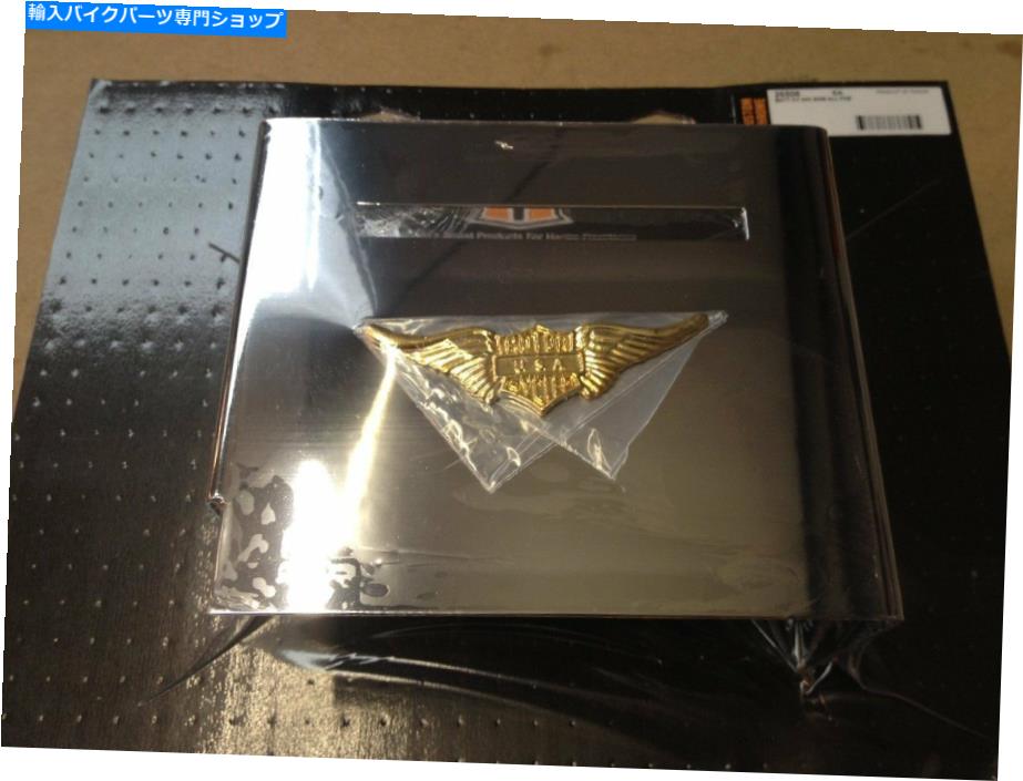クロームパーツ Harley-Davidson FX FL BC16279のためのクロム電池カバーゴールド翼モチーフ Chrome Battery Cover Gold Winged Motif for Harley-Davidson FX FL BC16279 T【並行輸入品】