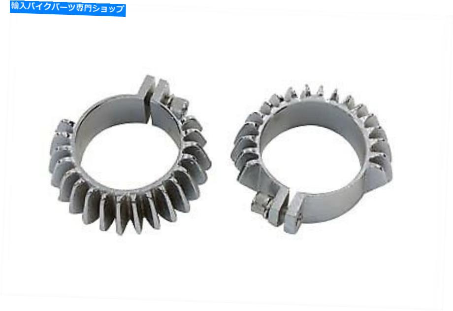 クロームパーツ レプリカクロームフィン済み排気クランプセットHarley-Davidsonフィット Replica Chrome Finned Exhaust Clamp Set fits Harley-Davidson【並行輸入品】