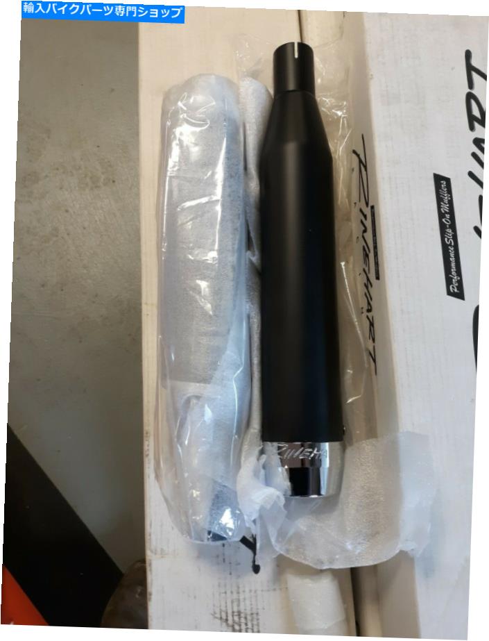 クロームパーツ Rinehart Softail 3.25 Mufflersの黒とクロムスリップ Rinehart Softail 3.25 Black And Chrome Slip On Mufflers【並行輸入品】