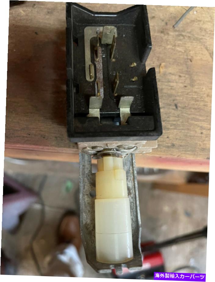USヘッドライト 1963 OldsMobile NOSヘッドライトスイッチ 1963 Oldsmobile NOS Headlight Switch【並行輸入品】