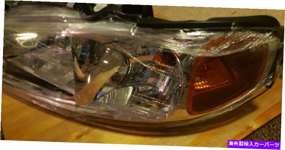 USヘッドライト 2000-2003日産セントラ左運転側ヘッドヘッドライトランプOEM - NEW 2000-2003 Nissan Sentra Left Driver Side Head Light Lamp OEM - NEW【並行輸入品】