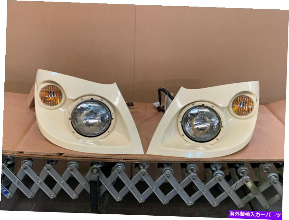 USヘッドライト MRAP Headlight Assy、Navistar 3674972C92＆3674973C92 MRAP HEADLIGHT ASSY, NAVISTAR 3674972C92 & 3674973C92【並行輸入品】