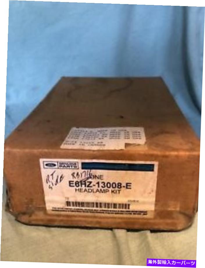 USヘッドライト E6HZ13008EフォードスターリングヘッドランプキットOEMハウジングとベゼル右側 E6HZ13008E Ford Sterling Headlamp Kit OEM Housing and Bezel Right side【並行輸入品】