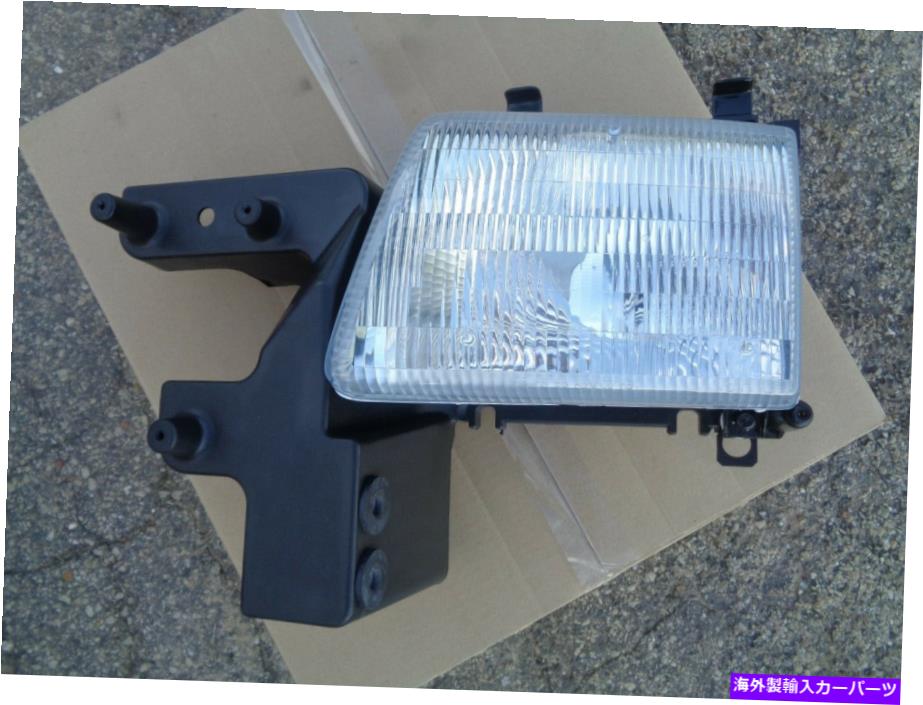 USヘッドライト MOPAR 55076525AC 98 99 2000 2001 2002 2003 Dodge Ram Van Headlight LH OEM NOS MOPAR 55076525AC 98 99 2000 2001 2002 2003 DODGE RAM VAN HEADLIGHT LH OEM NOS【並行輸入品】