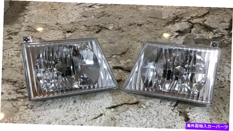 USヘッドライト BOX ANZO USA 111026クリスタルヘッドライトセットFord Econoline Van 92-03 NEW IN BOX Anzo USA 111026 Crystal Headlight Set Ford Econoline Van 92-03【並行輸入品】
