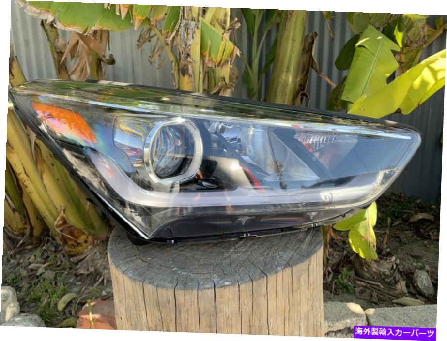 USヘッドライト 2016-2018 Hyundia Santa Fe右側のヘッドライト（Capa） 2016-2018 HYUNDIA SANTA FE RIGHT SIDE HEADLIGHT ( CAPA)【並行輸入品】