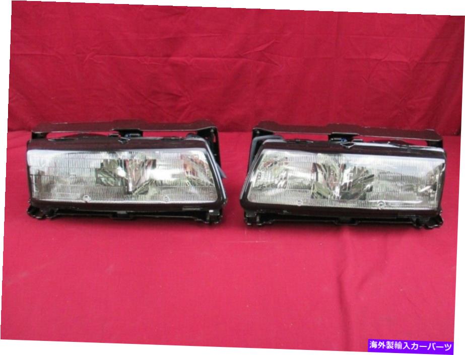 USヘッドライト NOS OEMポンティアックグランドプリックスヘッドランプライト1988 - 1989ペア NOS OEM Pontiac Grand Prix Headlamp Light 1988 - 1989 PAIR【並行輸入品】