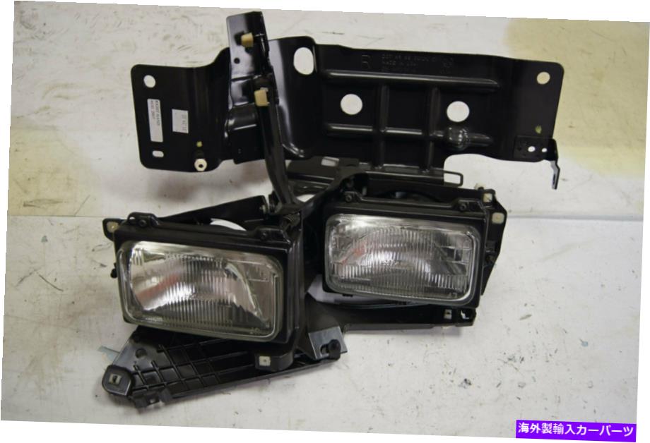 USヘッドライト 1998 - 2002年ポンティアックFirebird Trans am Right Headlightアセンブリ新OEM 19177351 1998-2002 Pontiac Firebird Trans Am Right Headlight Assembly New OEM 19177351【並行輸入品】