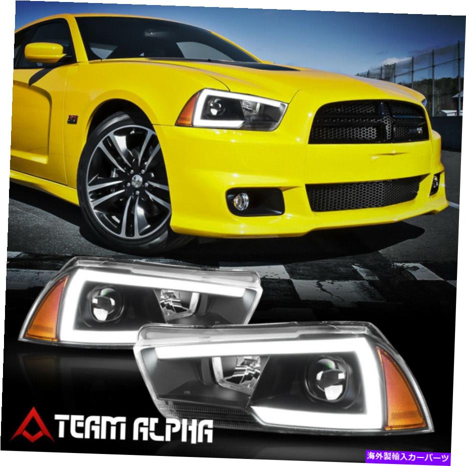 USヘッドライト フィット2011-2014 Dodge Charger {LED C-BAR}黒/アンバーコーナープロジェクターヘッドライト Fits 2011-2014 Dodge Charger {LED C-BAR} Black/Amber Corner Projector Headlight【並行輸入品】