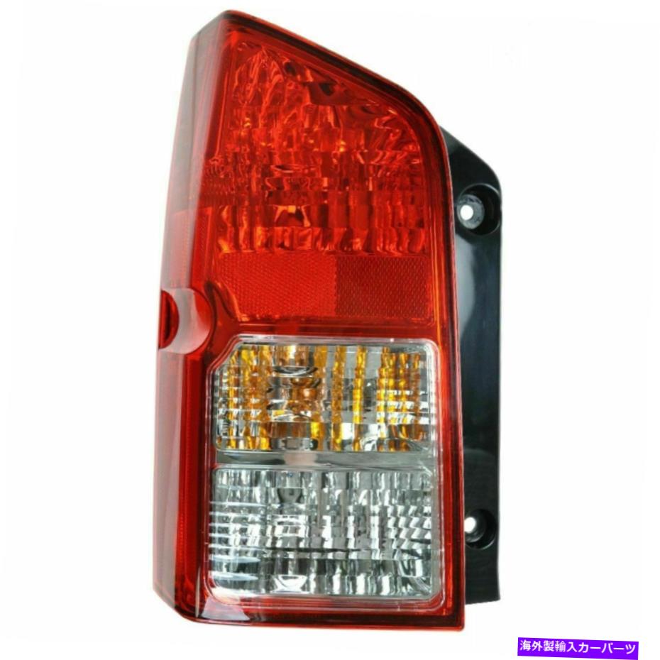 USテールライト NS Pathfinder 2005 - 2012リアテールライト左ドライバーサイドのP.FITS P.FITS FOR NS PATHFINDER 2005 - 2012 REAR TAIL LIGHT LEFT DRIVER SIDE【並行輸入品】