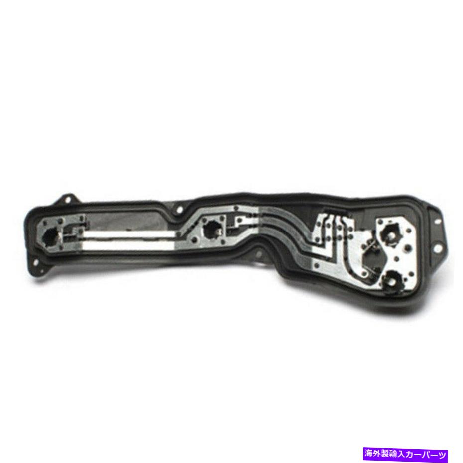 USテールライト ランドローバーディスカバリー2 99-02リアアッパーテールランプ電球ソケット左手 LAND ROVER DISCOVERY 2 99-02 REAR UPPER TAIL LAMP LIGHT BULB SOCKET LEFT HAND【並行輸入品】