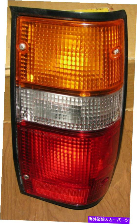USテールライト 新しい本物三菱テールライト87-93ドッジRAM 50 87-96ピックアップ旅客サイド New Genuine Mitsubishi Tail Light 87-93 Dodge Ram 50 87-96 Pickup Passenger Side【並行輸入品】