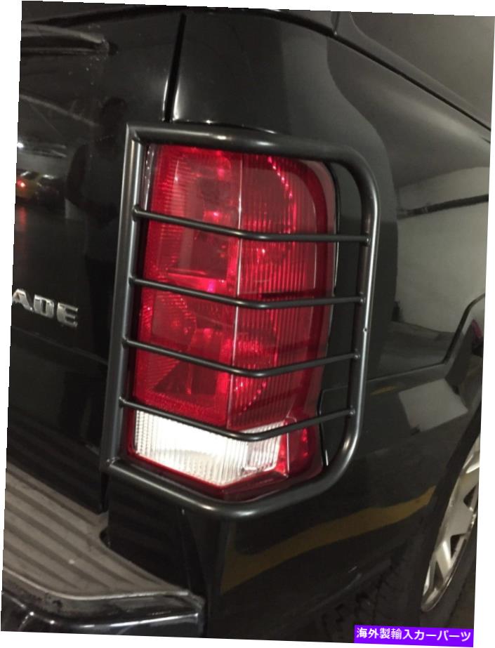 USテールライト キャデラックエスカレードブラックパウダーコーティングテールライトガード2002-2006 CADILLAC ESCALADE BLACK POWDER COATED TAIL LIGHT GUARD 2002-2006【並行輸入品】