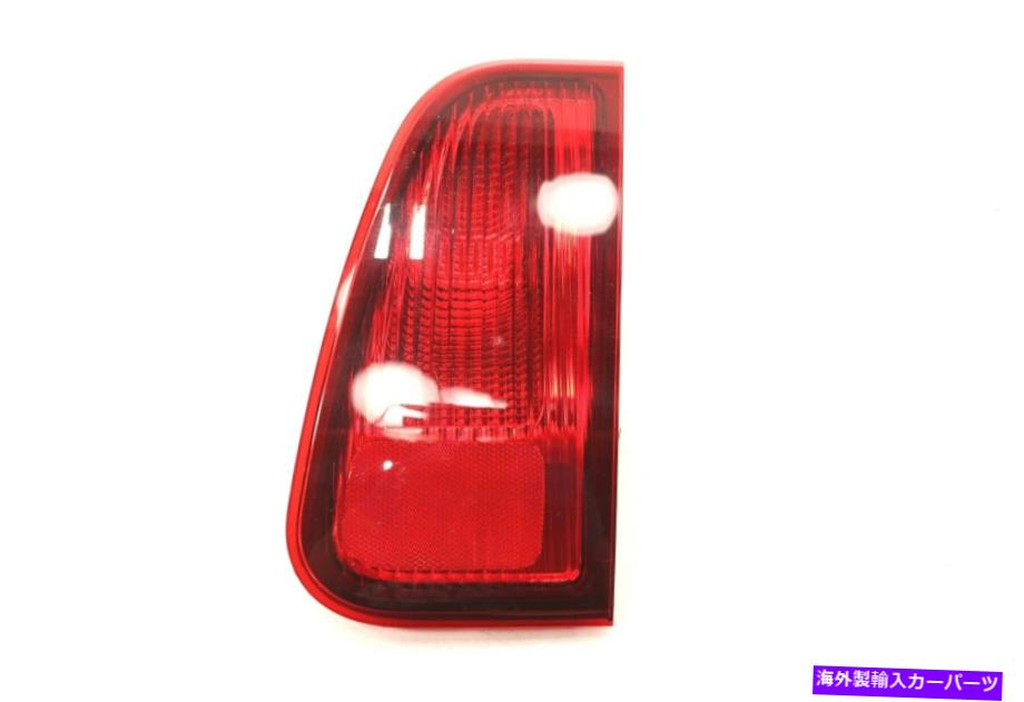 USテールライト 新しいOEMフォードテールライトランプ右インナー2L7Z-13404-CAリンカーンナビゲーター2003-06 NEW OEM Ford Tail Light Lamp Right Inner 2L7Z-13404-CA Lincoln Navigator 2003-06【並行輸入品】 32,871円