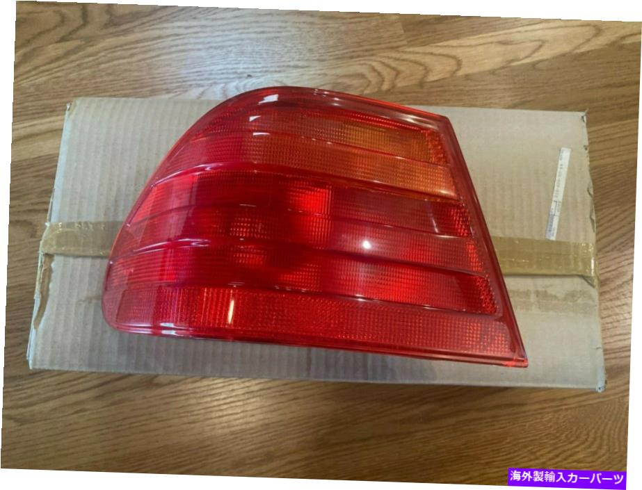 USテールライト メルセデスW210左リアテールライトOEM NOS 2108200564ドイツ製 Mercedes W210 left rear tail light OEM NOS 2108200564 Made in Germany【並行輸入品】